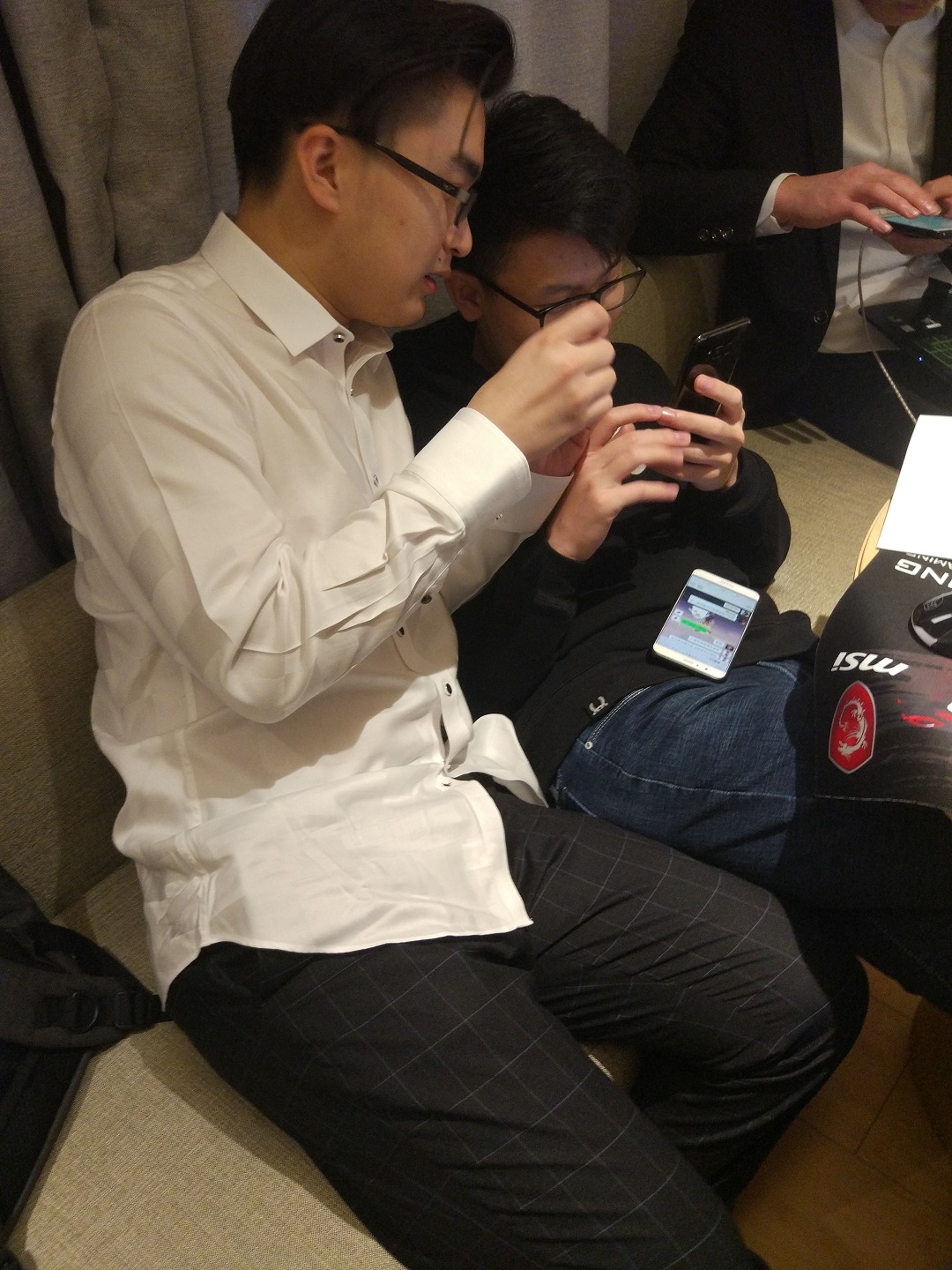 浩伟与郭老师.jpg