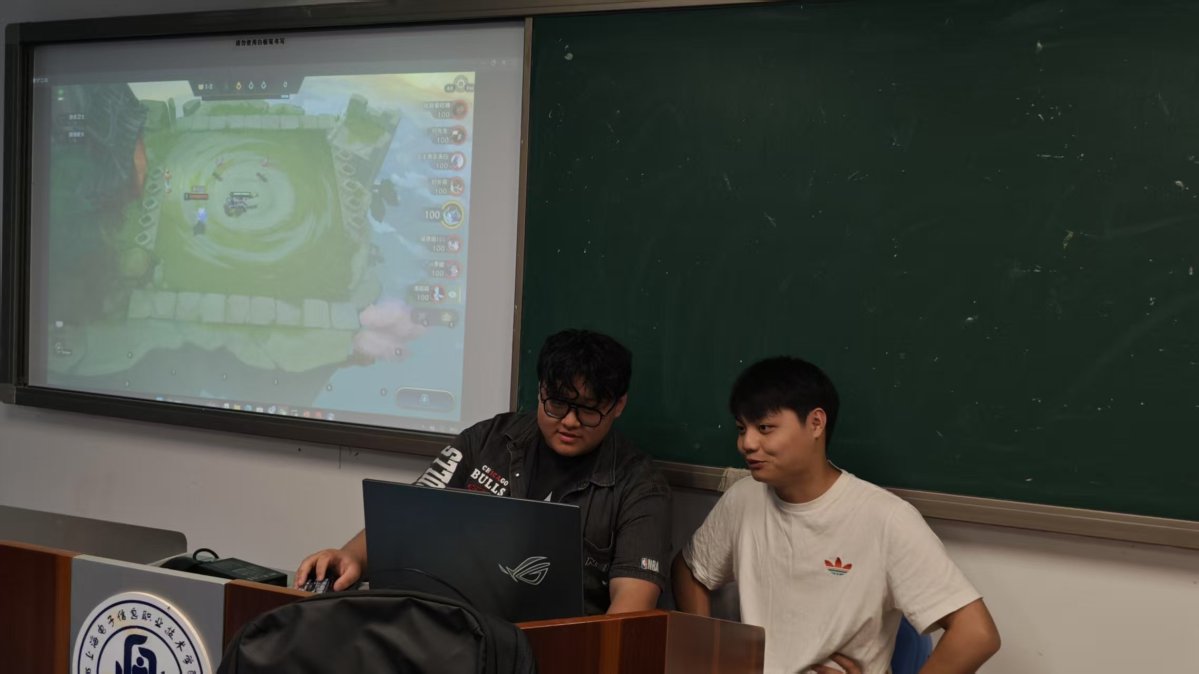 感觉两位可以直接就业解说了